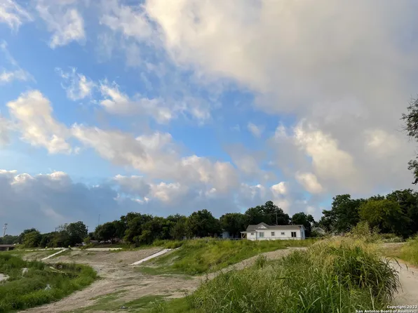 511 N NUECES, San Antonio, TX 78207