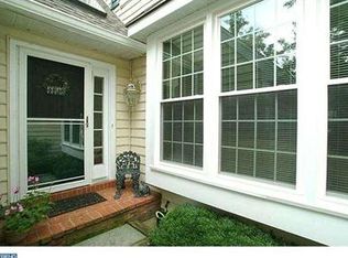105 Carters Grove Ln, Malvern, PA 19355