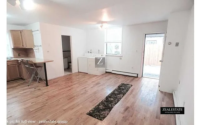 Rented by ZealEstate Group Inc | media 1