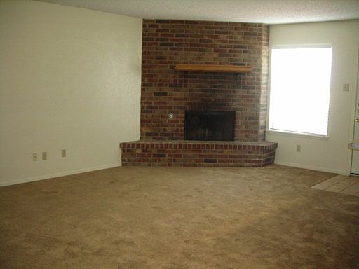 2nd image of 2420 W Northgate Dr