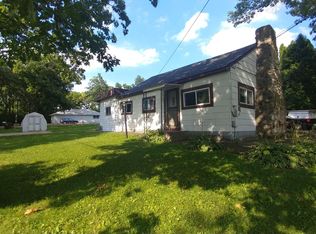 1472 N Alto Vis, Crystal Lake, IL 60014