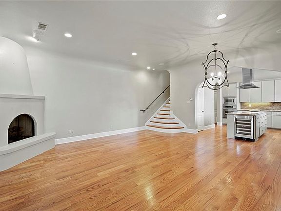 4th image of 257 Casa Blanca Ave