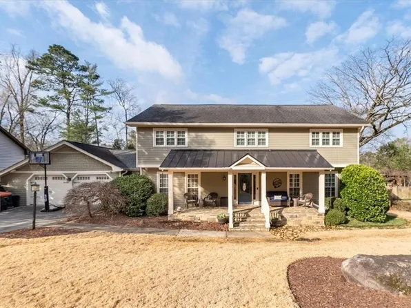 343 Woodstone Dr, Marietta, GA 30068
