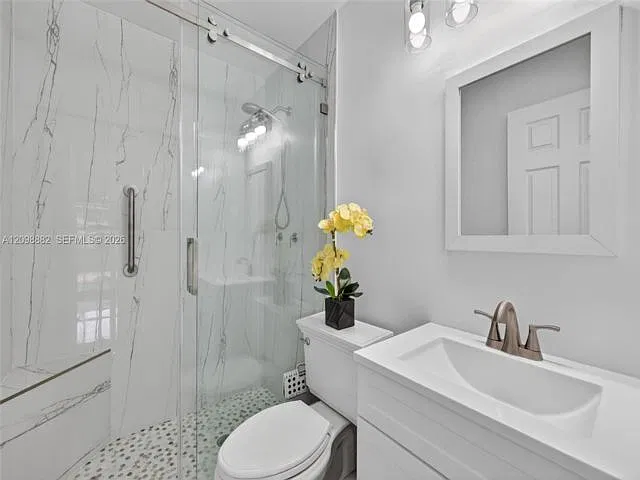 3 bed, 2.0 bath, 1900 sqft, $3,900 — Photo 4