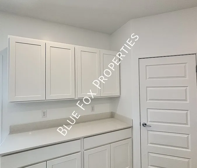 10253 W Sumullen St — Photo 6