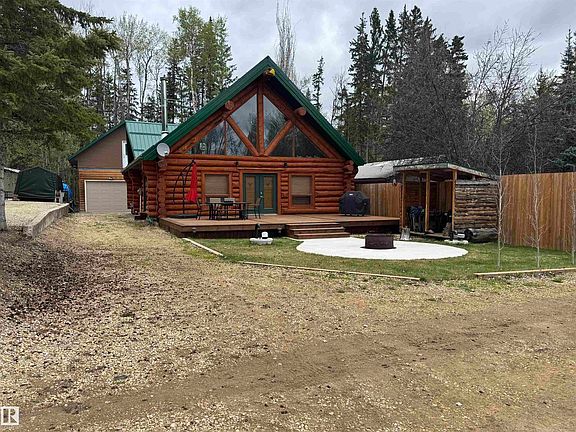 3rd image of 63116 Range Rd #255-68