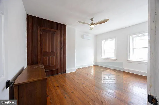 209 E Martin St #B — Photo 22