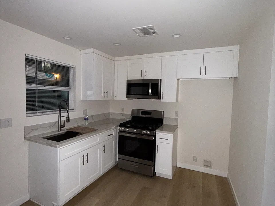 14241 Delano St #5