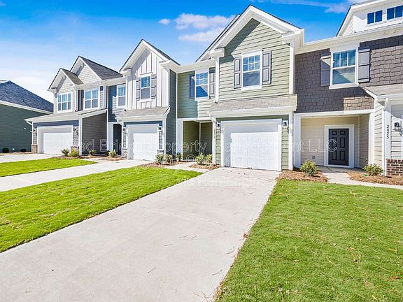 3rd image of 2853 Yeager Dr NW