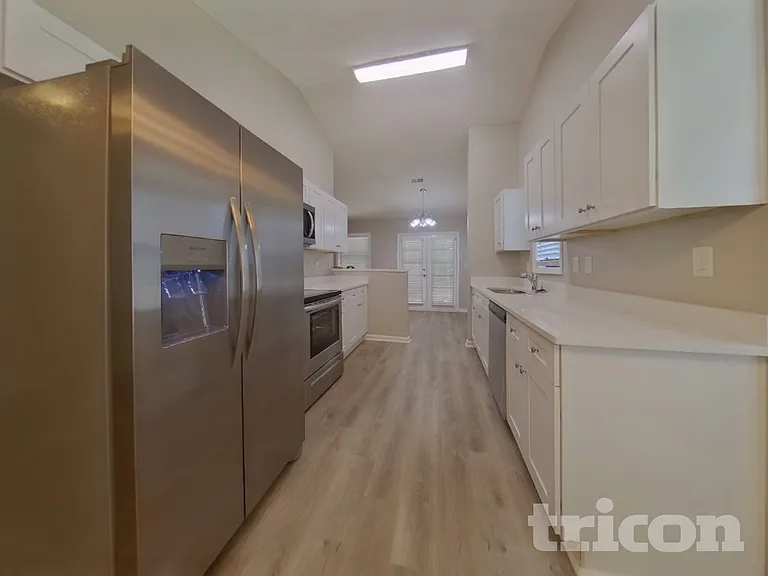 4486 Lindsey Dr — Photo 5