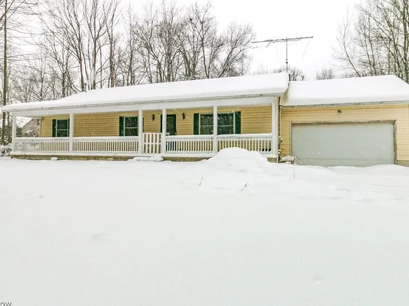 14170 Radcliffe Rd, Chardon, OH 44024