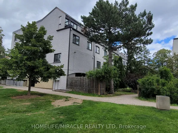 1036 Falgarwood Dr Unit 76, Oakville, ON L6H 2P3