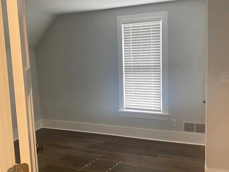 806 Jones St #2 — Photo 5