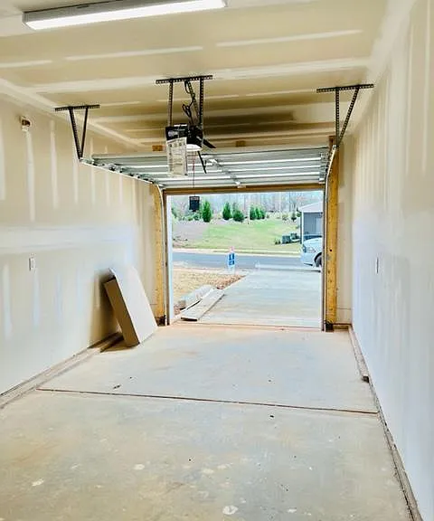 159 McDowell Ln — Photo 35