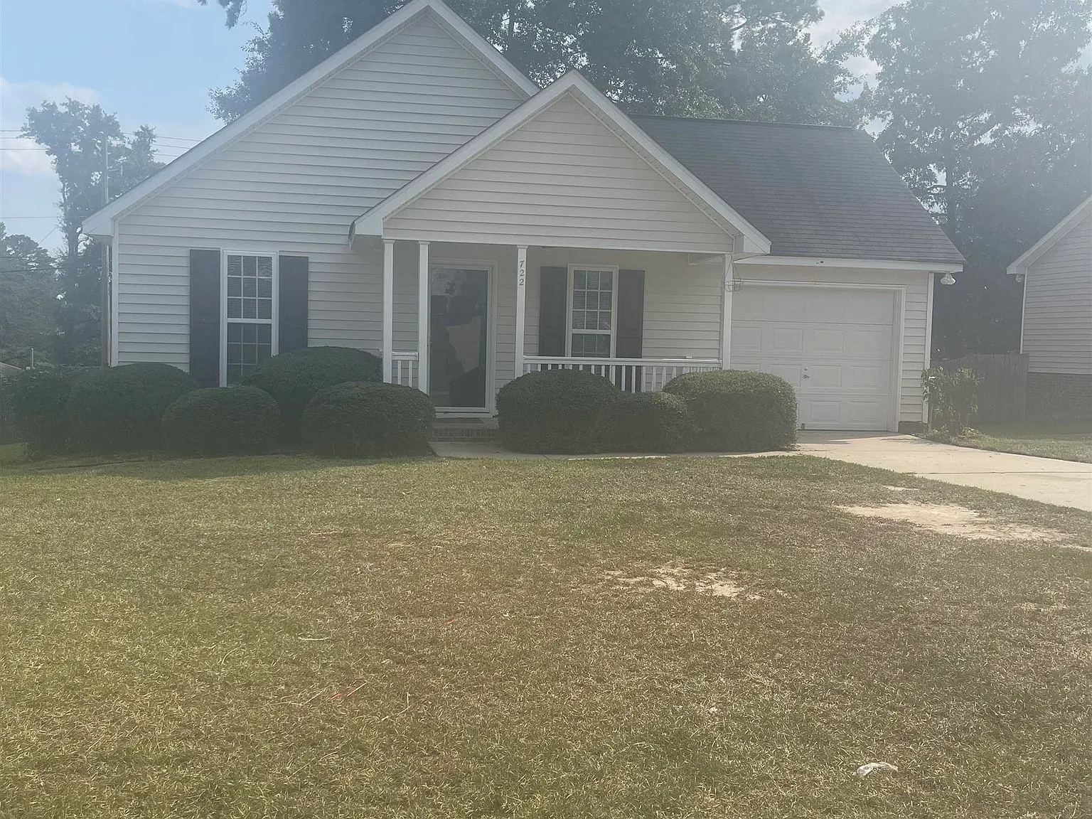 3 bed, 1130 sqft, $1,600 — Photo 1