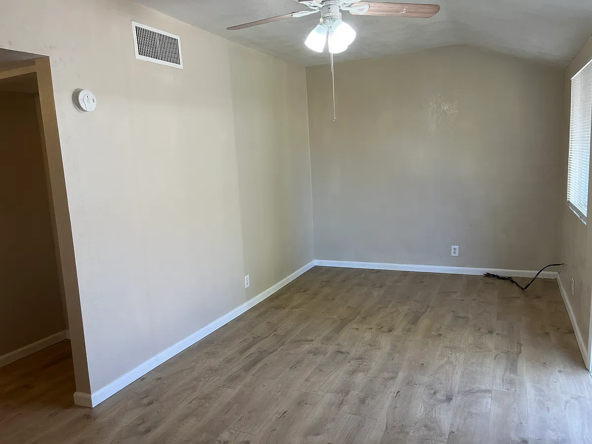 Building Photo - 509 N 40th Ave #6