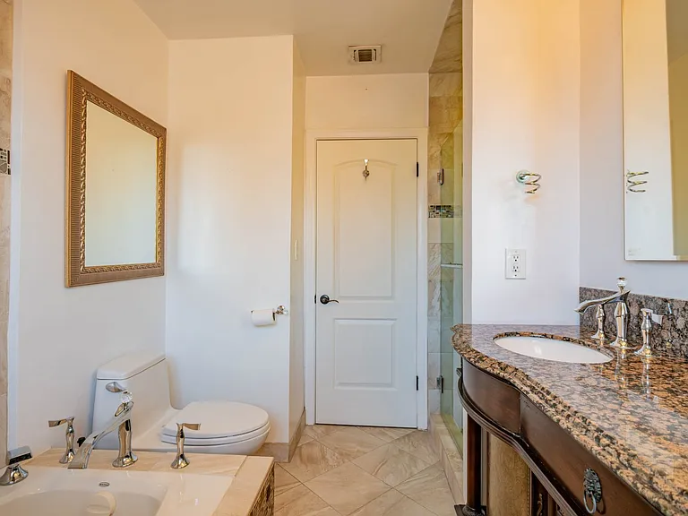 8538 Remick Ave — Photo 18