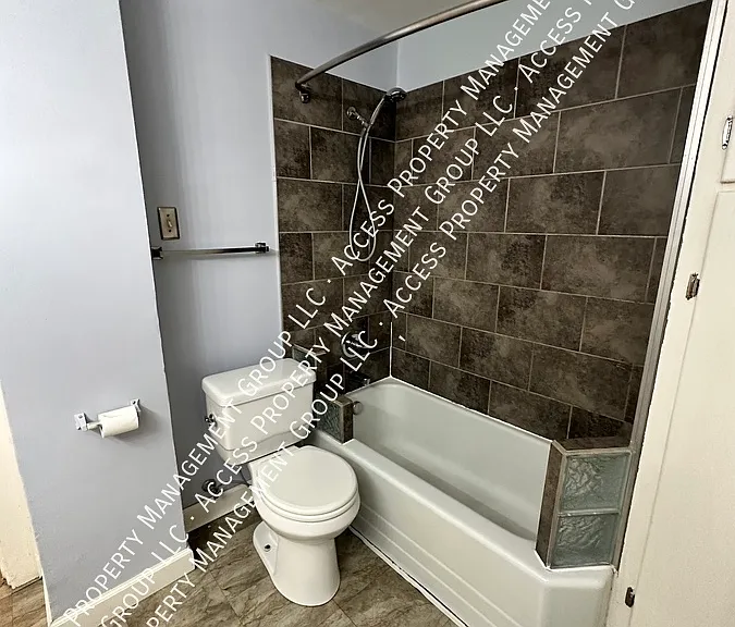 1070 Kalamazoo Ave SE — Photo 27