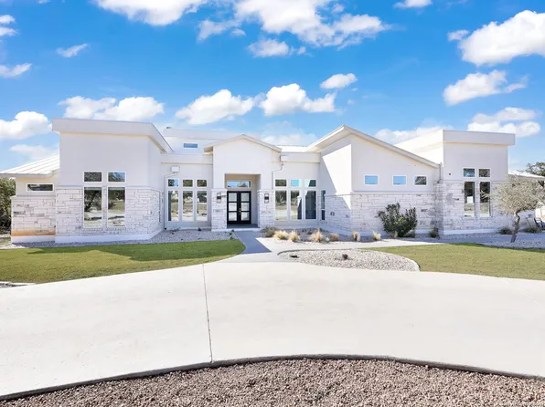 425 RANCH FLS, Fair Oaks Ranch, TX 78015