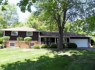 35755 Solon Rd, Solon, OH 44139