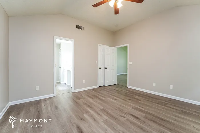 1901 Corners Cir — Photo 8