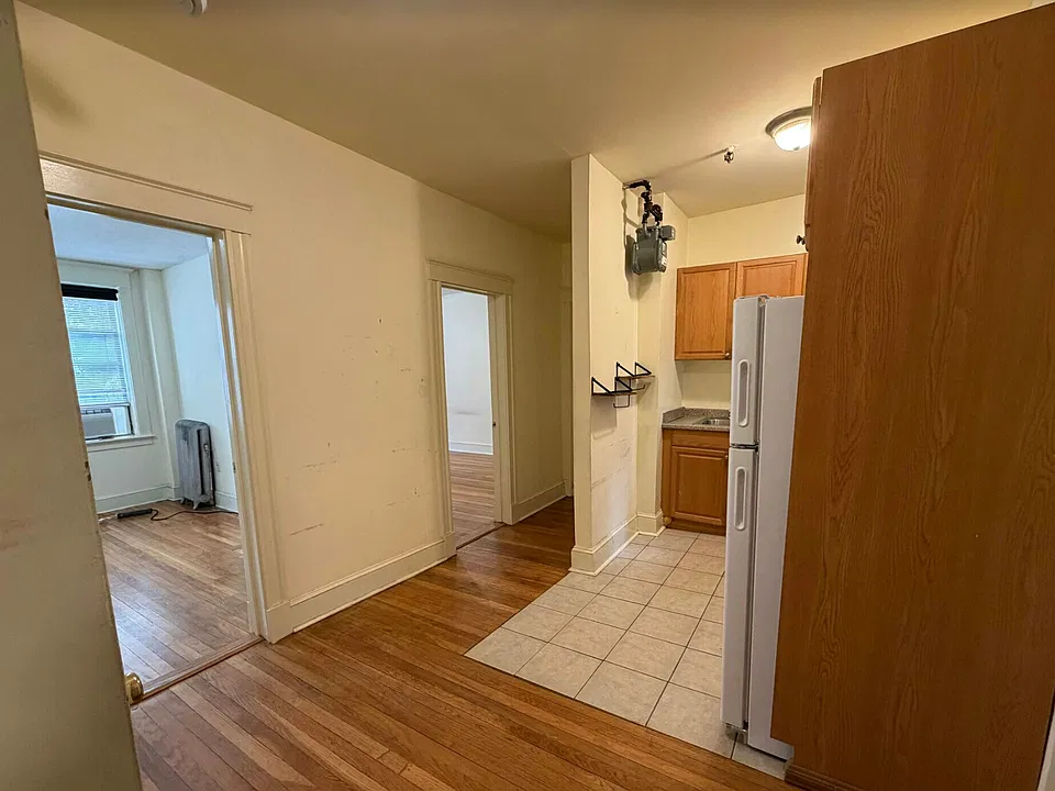 21 Peterborough St #12