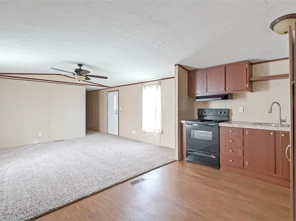 9545 Private Road 683, Dayton, TX 77535