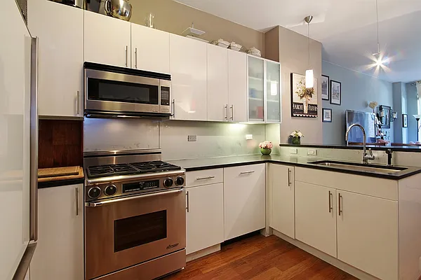 Sold by Corcoran | media 4
