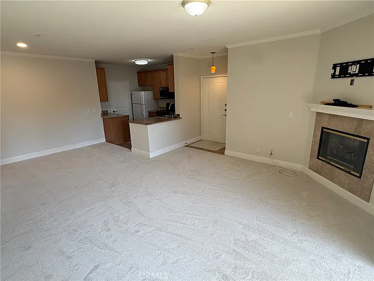 22681 Oakgrove — Photo 6