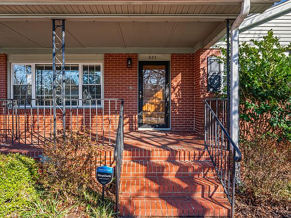 3rd image of 823 Weston St