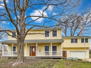 2800 Grouse Ln, Rolling Meadows, IL 60008