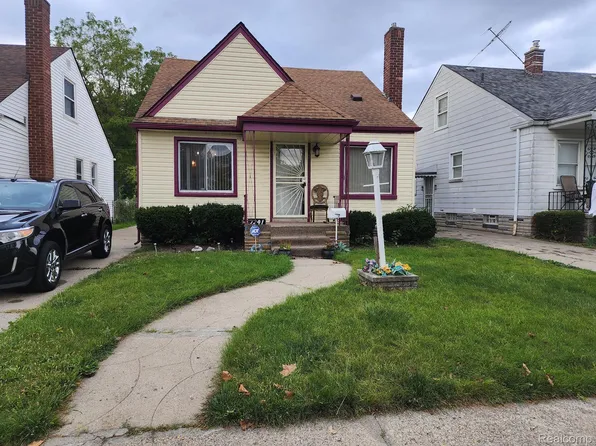 7241 Woodmont Ave, Detroit, MI 48228