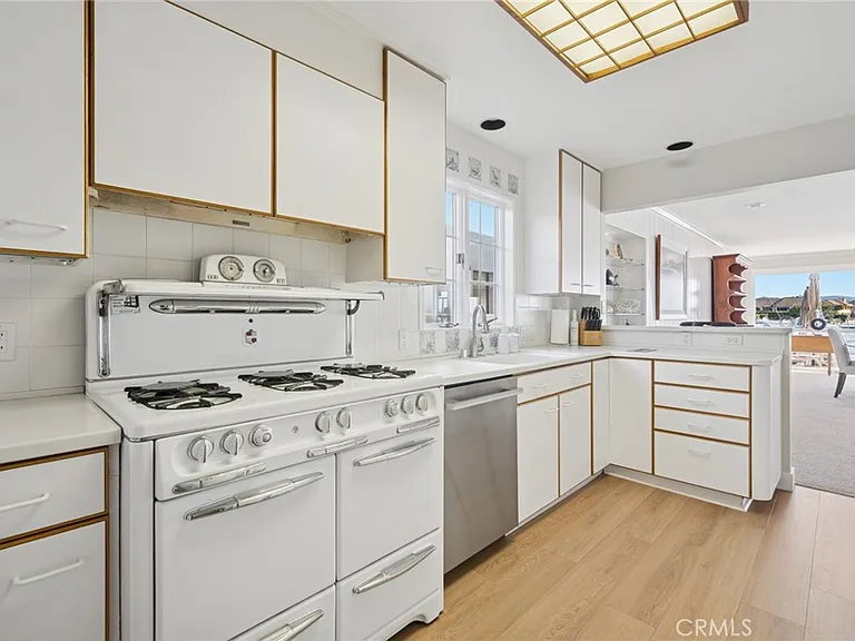 2732 Bayshore Dr — Photo 13