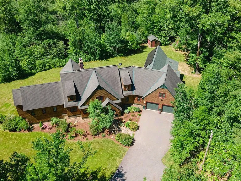662 Hurricane Rd — Photo 2