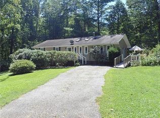 150 Chickadee Trl, Hendersonville, NC 28792