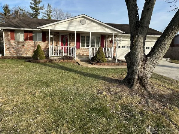 8456 Robert Pl, Carlisle, OH 45005