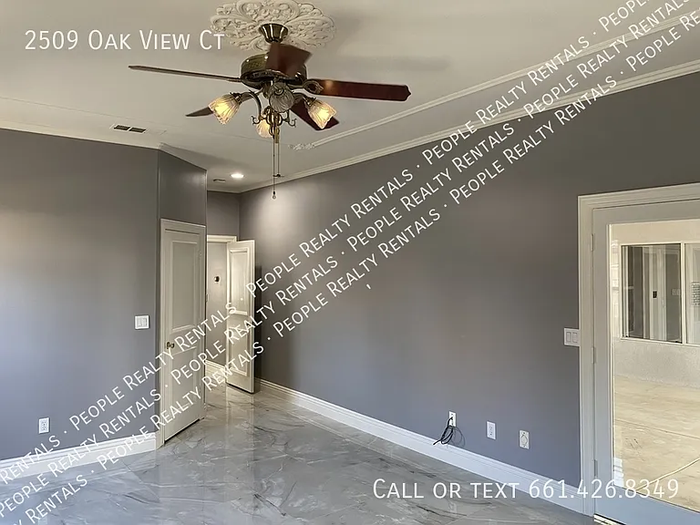 2509 Oak View Ct — Photo 16