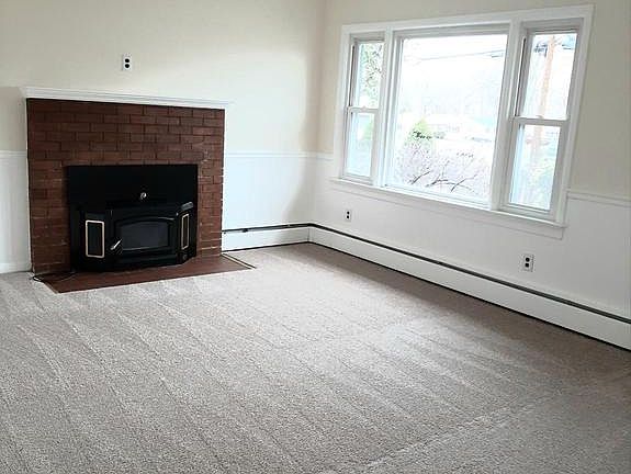 5th image of 17926 Curtis Dr
