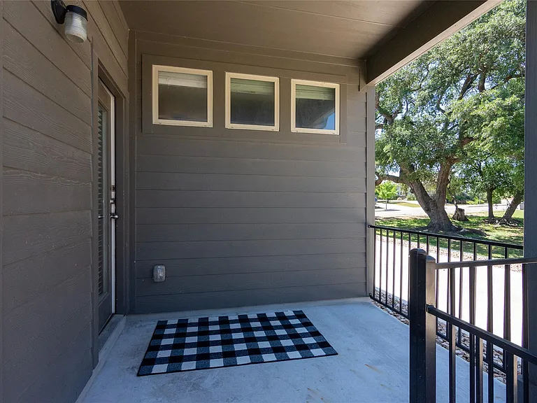 1732 Lakota Ln — Photo 33