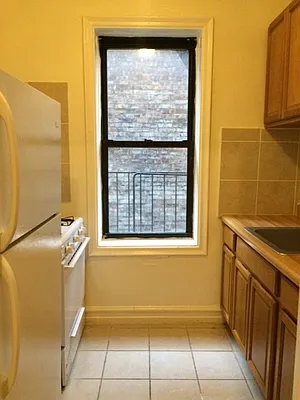 Rented by Lang Realty LLC | media 7