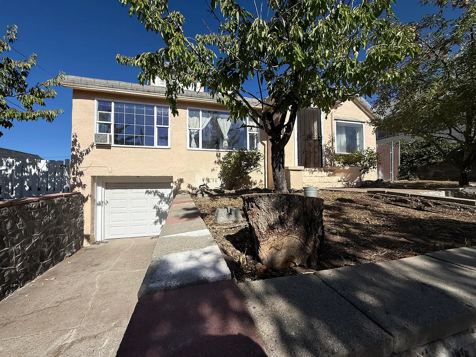 315 Jefferson St photo 1
