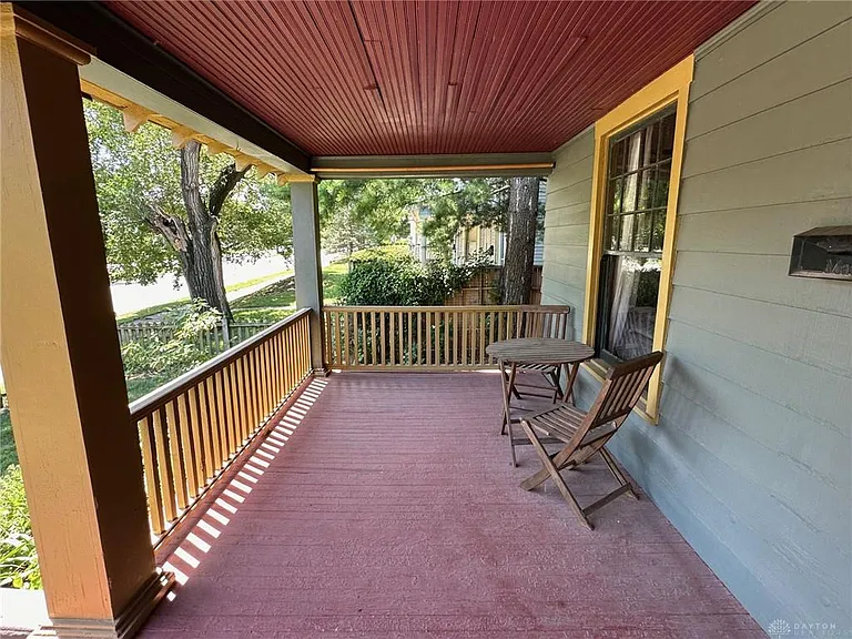 2319 S Dixie Dr — Photo 3