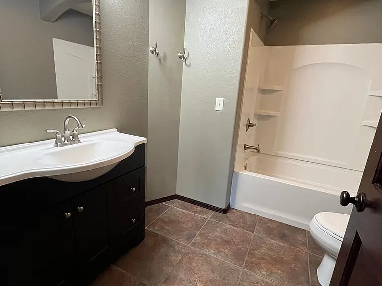 7913 W 48th St — Photo 43