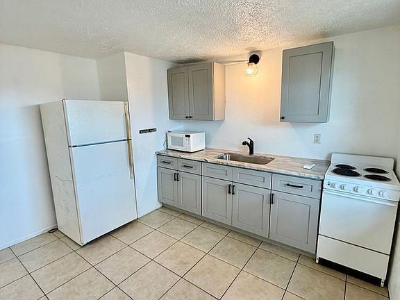3rd image of 3412 Clarinda St APT 2