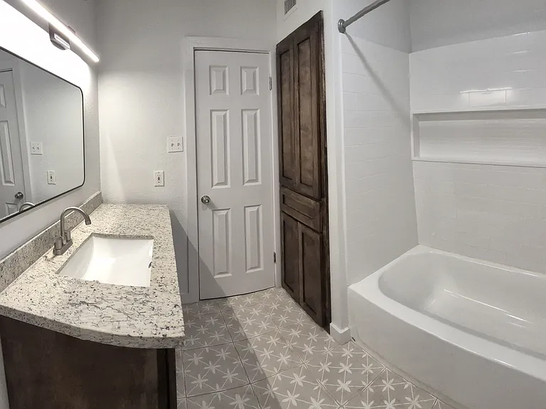 1800 E Stewart St #136 — Photo 20
