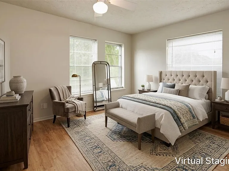 904 Holleman Dr — Photo 23