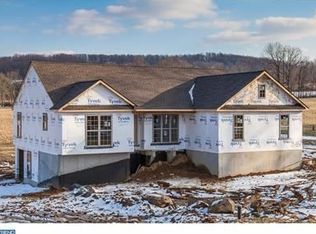 68 Cider Mill Rd, Mertztown, PA 19539