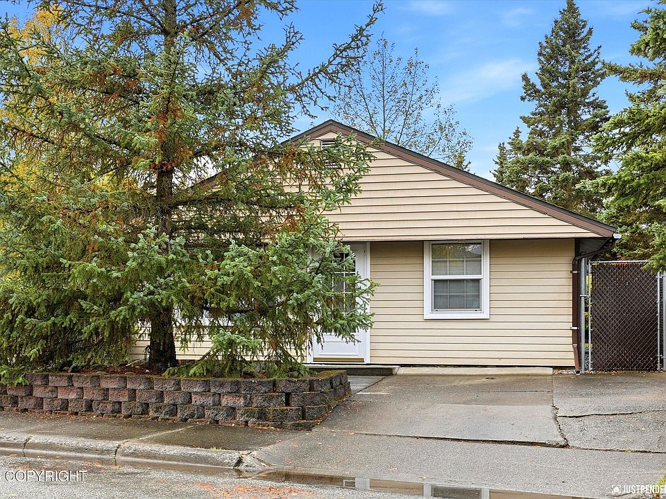 1st image of 2132 Sunrise Dr