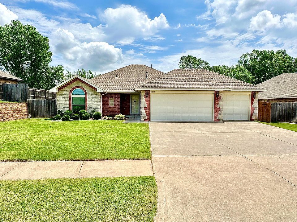 1st image of 2213 Bruckner Dr