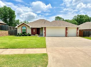 2213 Bruckner Dr, Norman, OK 73071